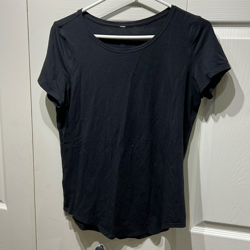 Lululemon Love tshirt